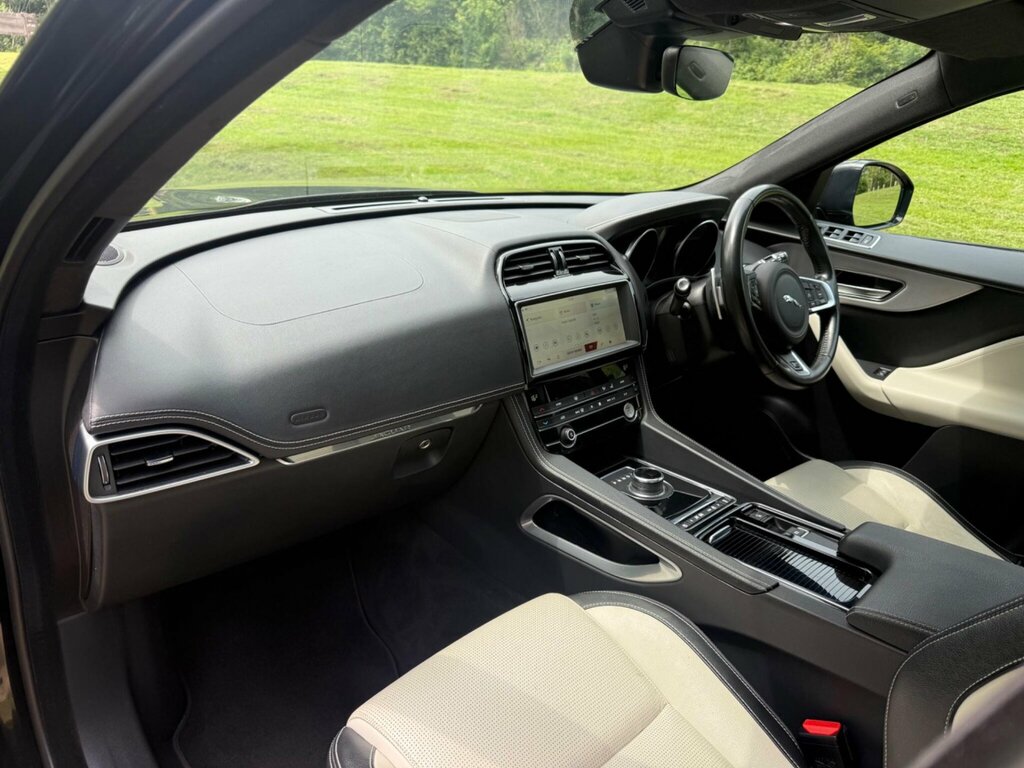 Jaguar F-Pace 2.0 D180 R-sport Suv Blue #22