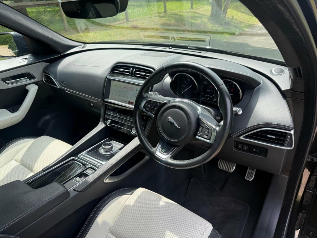 Jaguar F-Pace 2.0 D180 R-sport Suv Blue #18