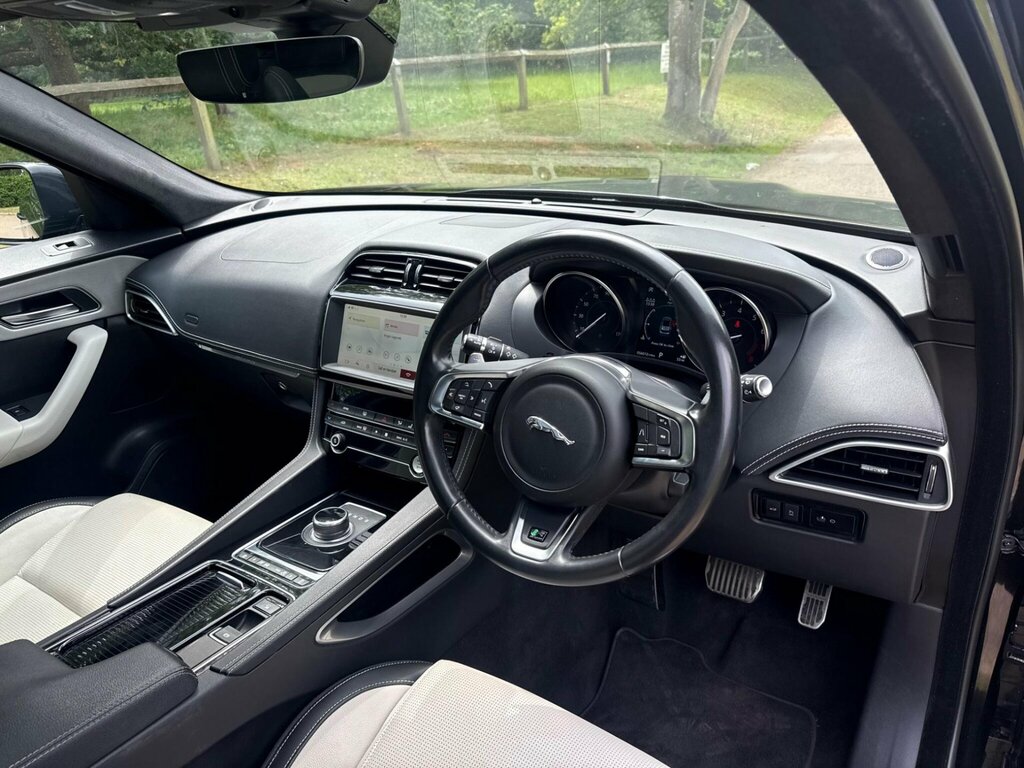 Jaguar F-Pace 2.0 D180 R-sport Suv Blue #30