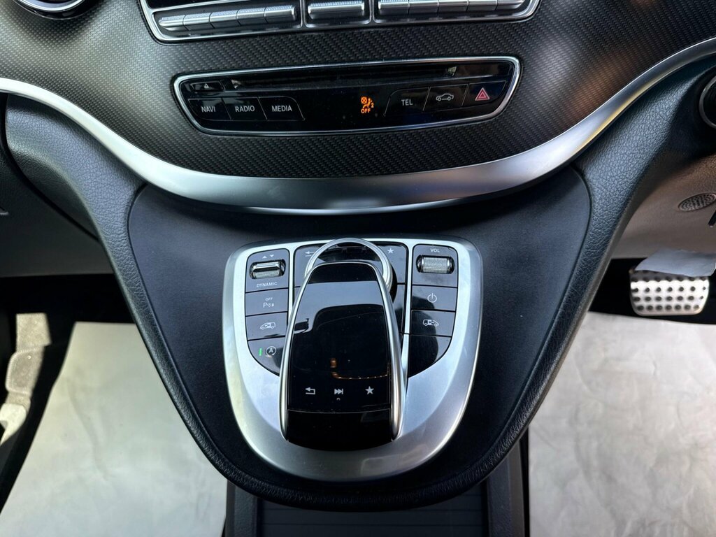 Mercedes-Benz V Class  Black #30