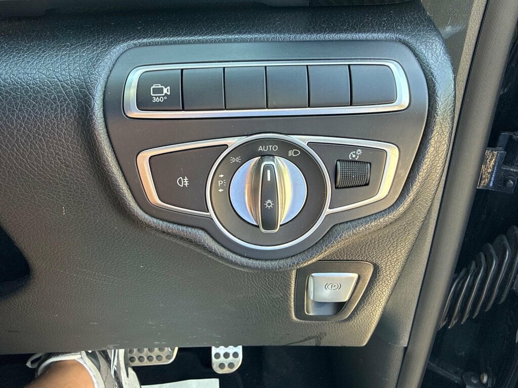 Mercedes-Benz V Class  Black #32