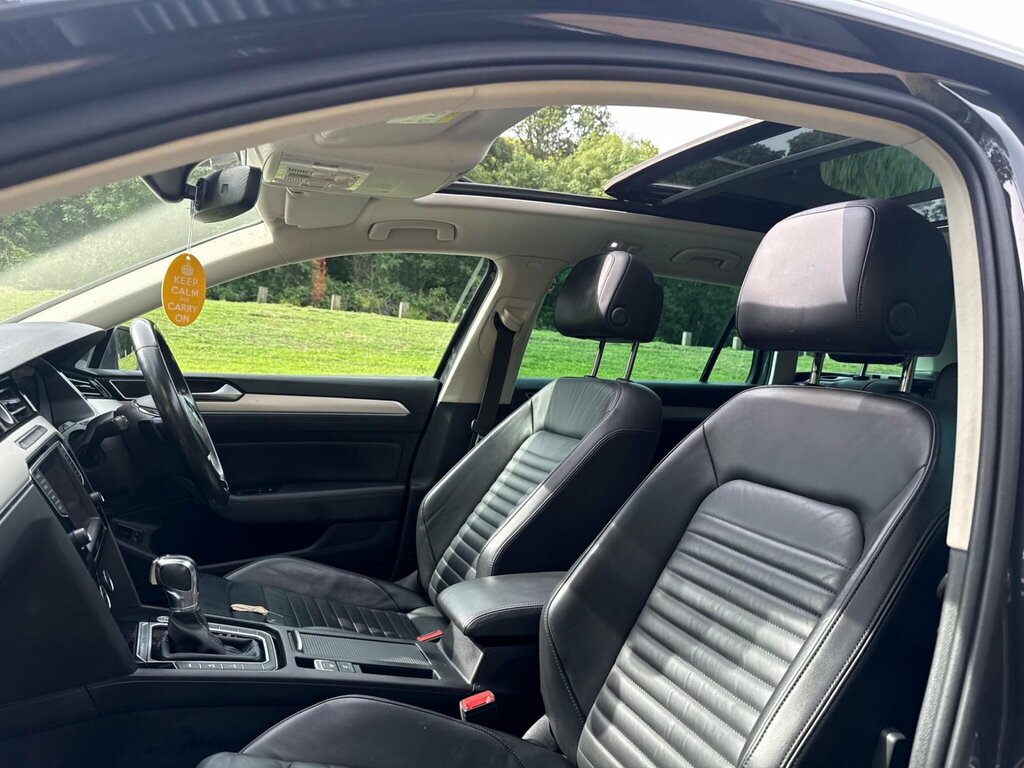 Volkswagen Passat 1.6 Se Business Tdi White #19