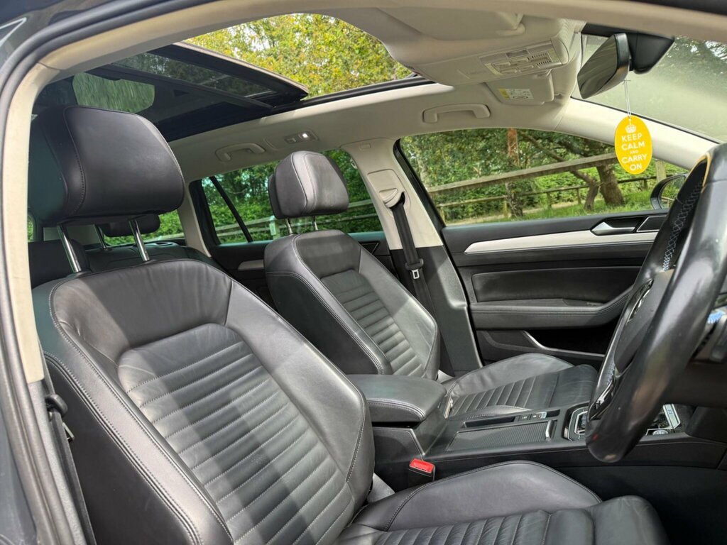 Volkswagen Passat 1.6 Se Business Tdi White #15