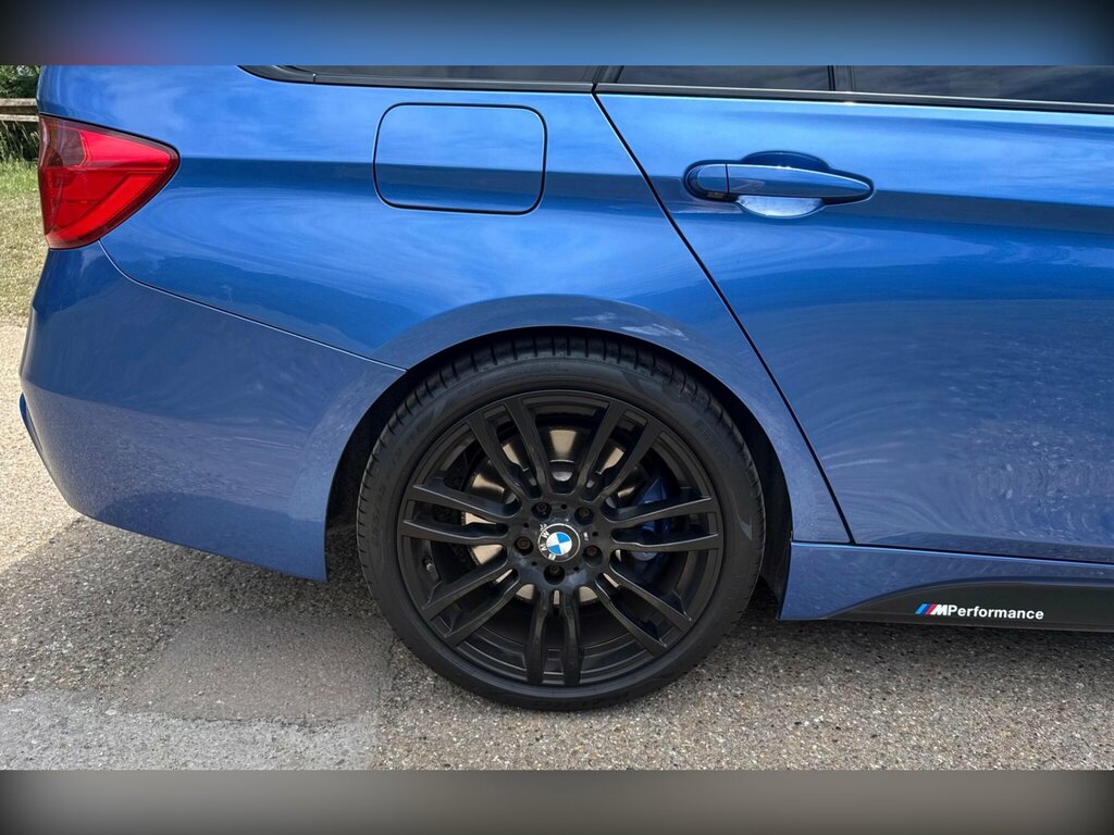 BMW 3 Series 2.0 318D Sport Saloon 2015 White #34