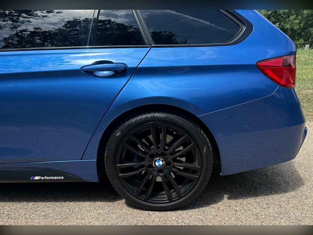 BMW 3 Series 2.0 318D Sport Saloon 2015 White #32