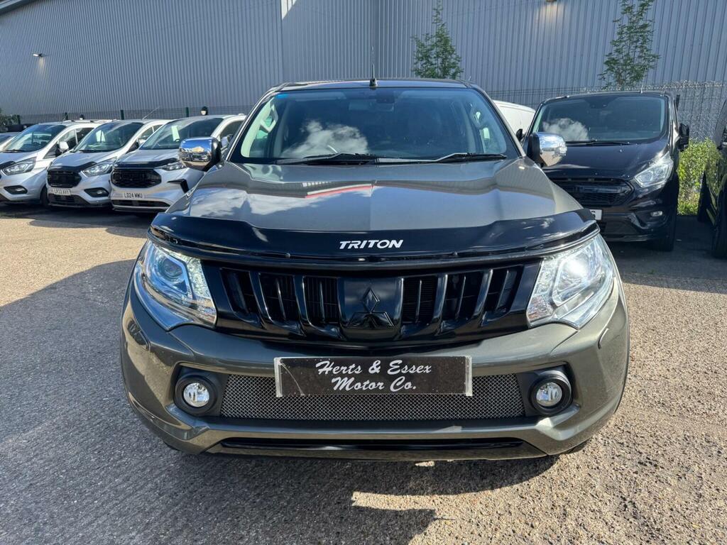 Mitsubishi L200 2.4 Di-d Dc Barbarian 4Wd Euro 6 Green #2
