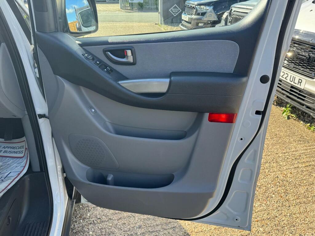 Hyundai I800  Black #39