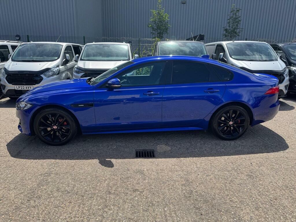 Jaguar XF D V6 S Silver #8