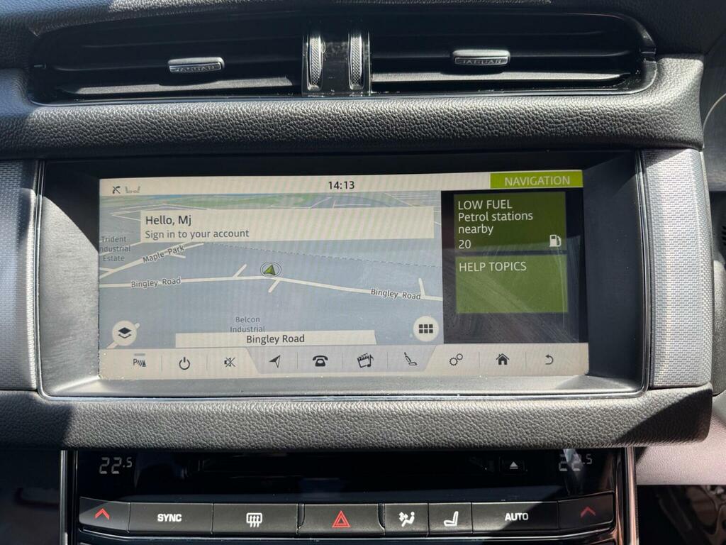 Jaguar XF D V6 S Silver #29