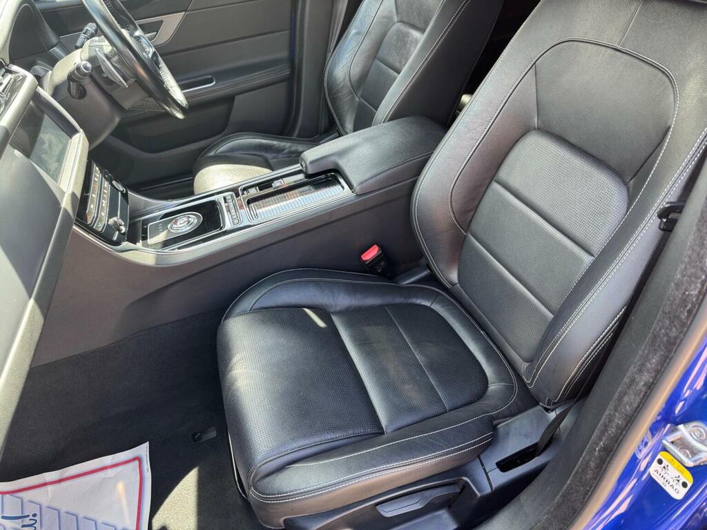 Jaguar XF D V6 S Silver #33