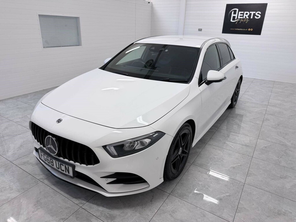 Mercedes-Benz A Class Amg Line Premium FG68UCN #4