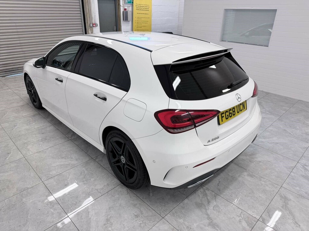 Mercedes-Benz A Class Amg Line Premium FG68UCN #5