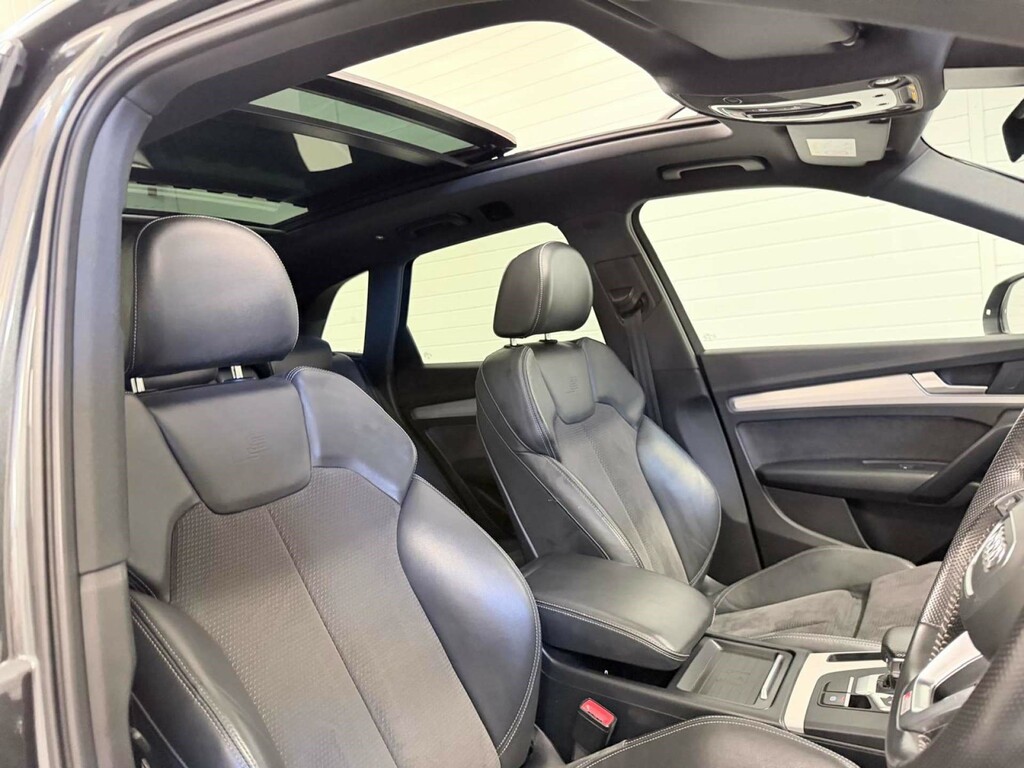 Audi Q5 S Line Tfsi Quattro 4Wd  #2