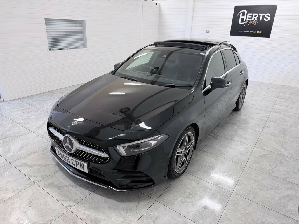 Mercedes-Benz A Class Amg Line Premium KW68CPN #4