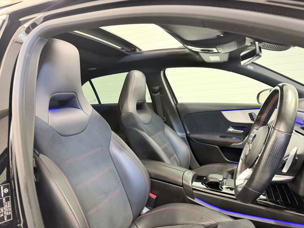 Mercedes-Benz A Class Amg Line Premium KW68CPN #2