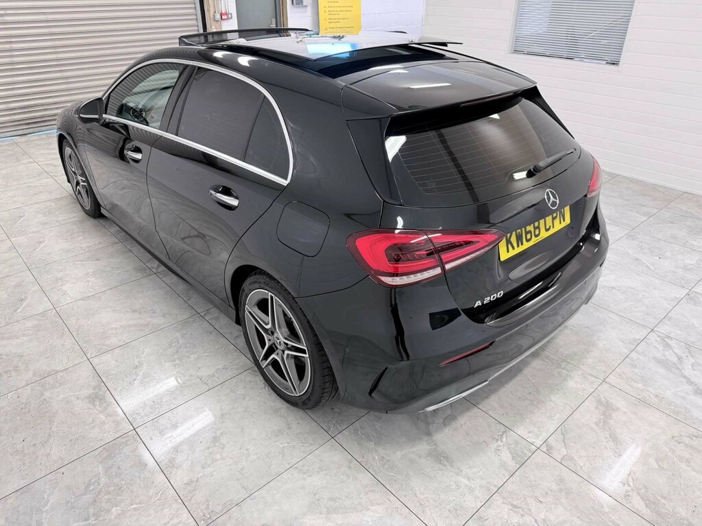 Mercedes-Benz A Class Amg Line Premium KW68CPN #5