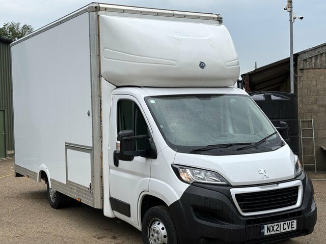 Peugeot Boxer 2.2 Bluehdi 335 Built For Business Luton Low Loade NX21CVE White #5