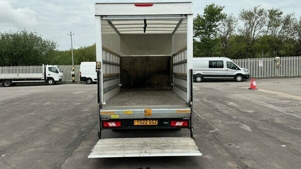 Ford Transit Custom 2.0 350 Ecoblue Leader L4 Luton Tail Lift Di YS22GSZ White #2