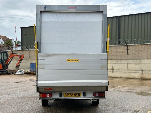 Peugeot Boxer 2.2 Bluehdi 335 Built For Business Luton Diese White #3