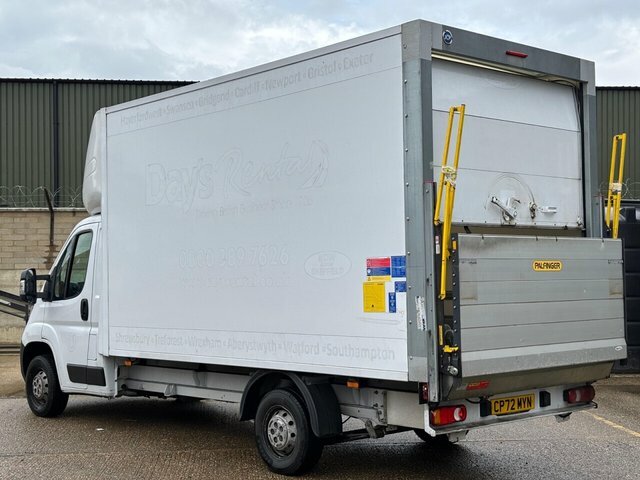 Peugeot Boxer 2.2 Bluehdi 335 Built For Business Luton Diese White #5