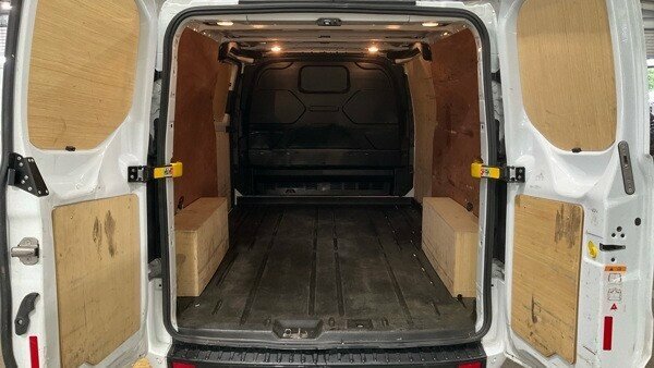 Ford Transit Custom 2.0 320 Ecoblue Trend Panel Van LE23KHV White #3