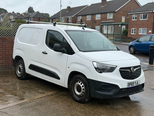 Vauxhall Combo 1.6 Turbo D 2300 Edition Panel Van Manu White #3
