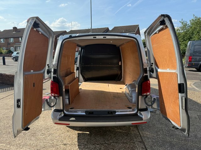 Volkswagen Transporter 2.0 Tdi T28 Highline Panel Van Dsg Fwd Silver #2
