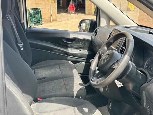 Mercedes-Benz Vito 1.6L Null White #8