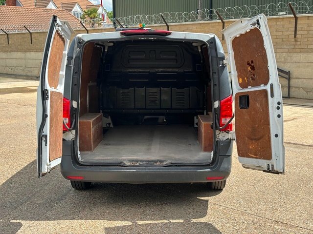 Mercedes-Benz Vito 1.6 111 Cdi 114 Bhp White #2