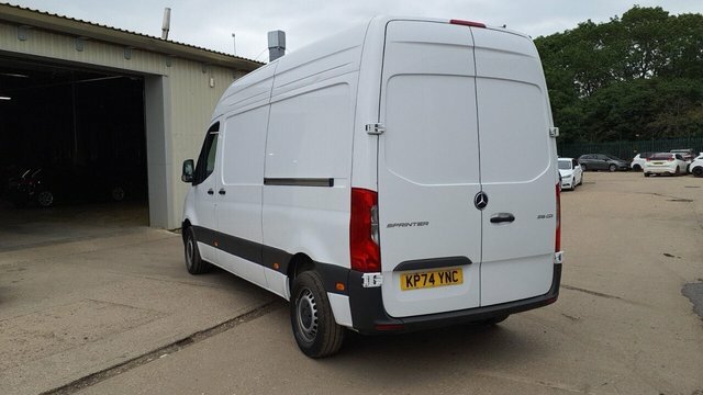 Mercedes-Benz Sprinter 3.5T L2 H2 Progressive Van White #7