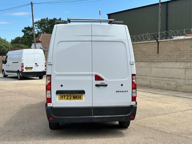 Renault Master 2.3 Dci 35 Business Panel Van F White #2