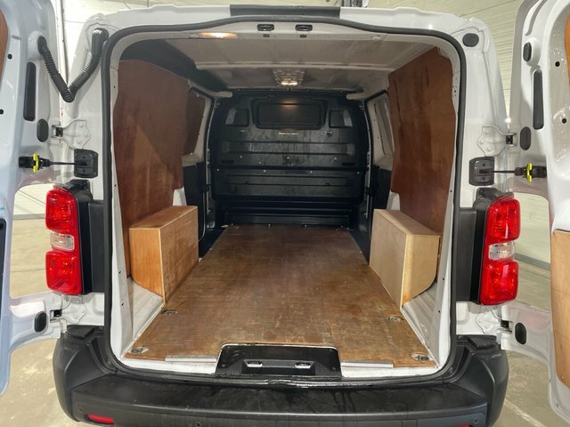 Vauxhall Vivaro 1.5 Turbo D 2900 Prime Panel Van 6Dr White #2