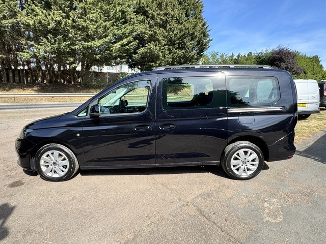 Volkswagen Caddy Maxi Life 2.0 Tdi 122 Life Dsg KR72JYA Black #5