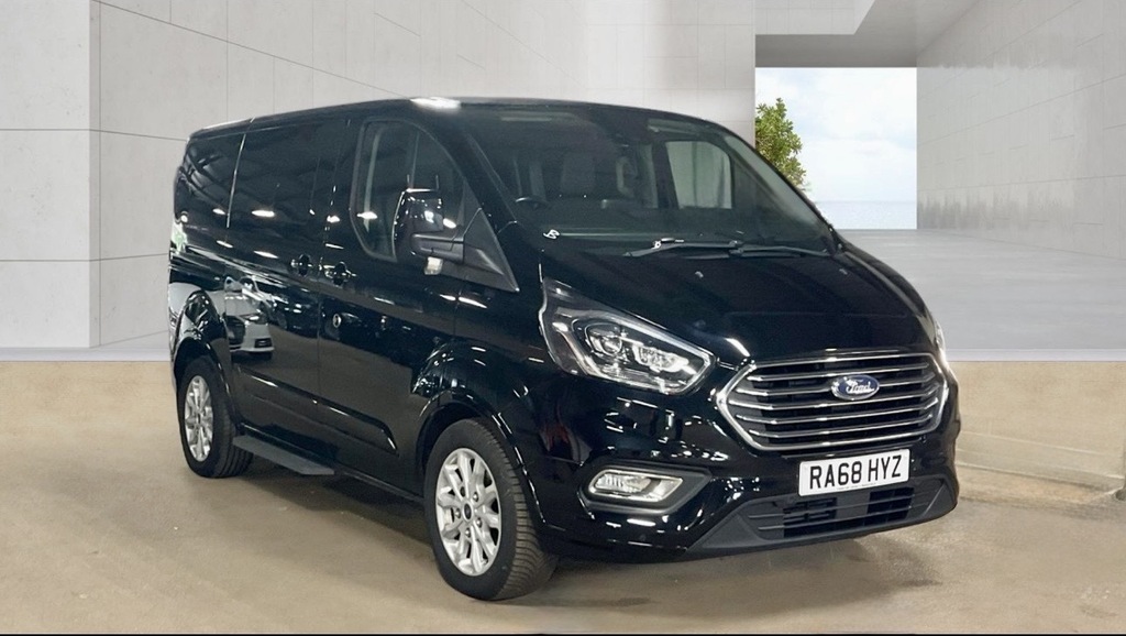 Ford Tourneo Custom 2.0 Tdci Ecoblue 170Ps Lr 8 Seater Titanium X Black