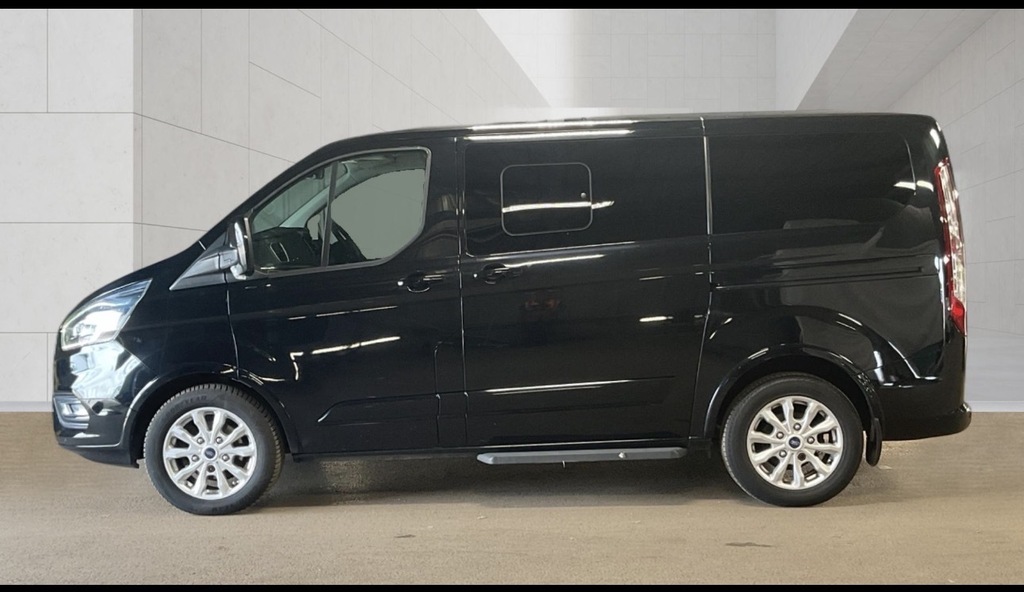 Ford Tourneo Custom 2.0 Tdci Ecoblue 170Ps Lr 8 Seater Titanium X Black #4