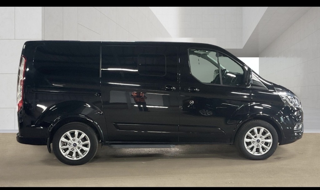 Ford Tourneo Custom 2.0 Tdci Ecoblue 170Ps Lr 8 Seater Titanium X Black #2