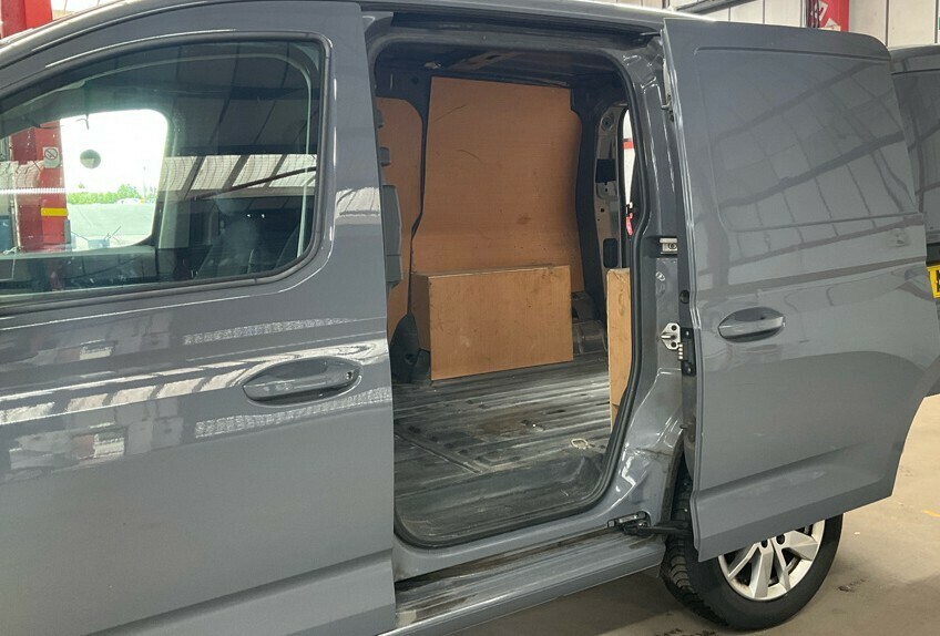 Volkswagen Caddy 2.0 Tdi 102Ps Commerce Pro Van Grey #6