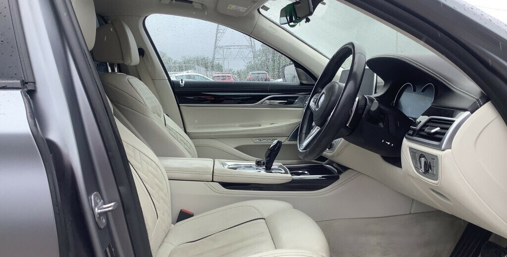 BMW 7 Series M760li Xdrive V12 Grey #3