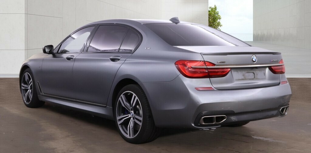 BMW 7 Series M760li Xdrive V12 Grey #5