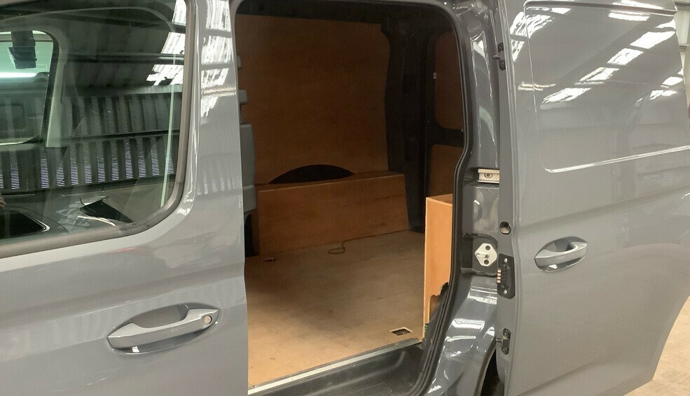Volkswagen Caddy 2.0 Tdi 102Ps Commerce Pro Van Grey #5