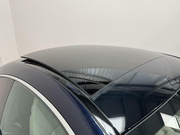 Mercedes-Benz C Class 2.0 C300 Amg Line Premium Plus Coupe LL16KPP Blue #2