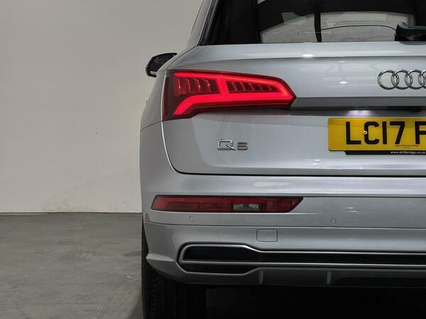 Audi Q5 Blue #10
