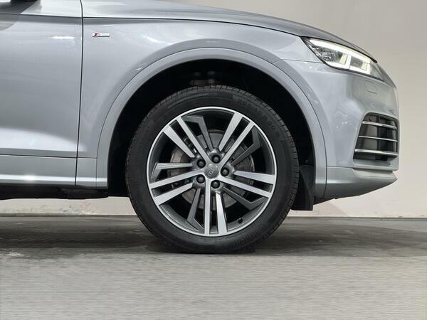 Audi Q5 Blue #15