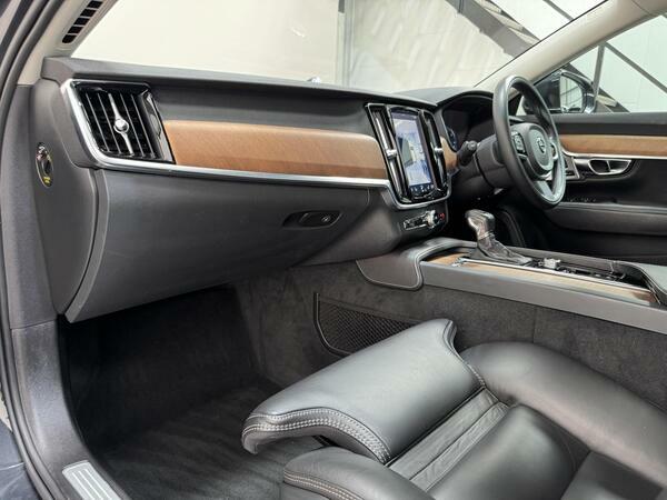 Volvo V90 D5 Powerpulse Awd Inscription Dark Tint Blue #52