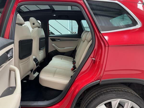 Skoda Karoq Estate Blue #62