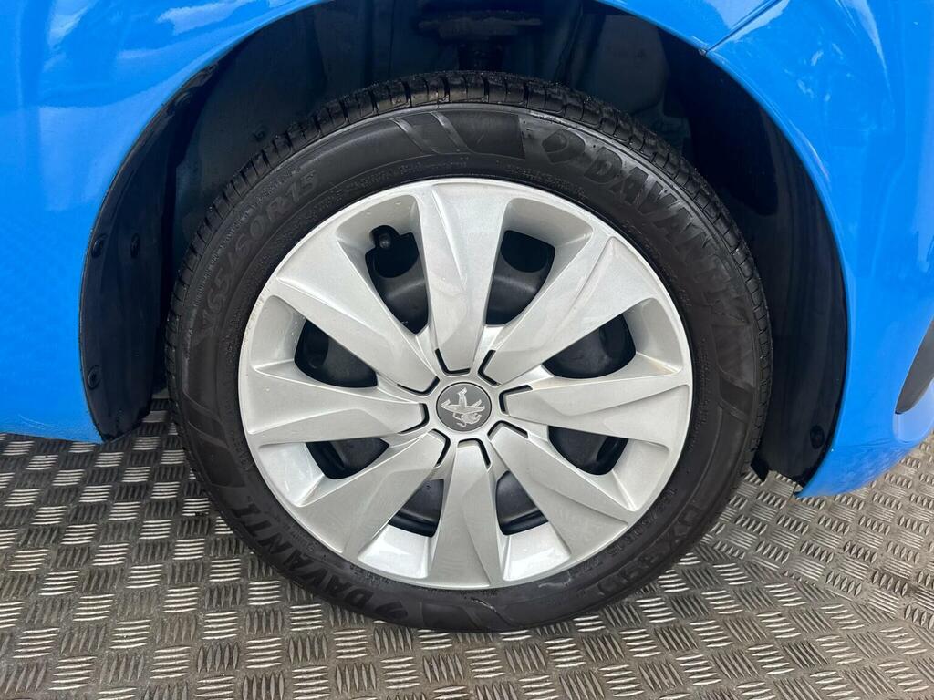 Peugeot 108 1.0 Active White #28