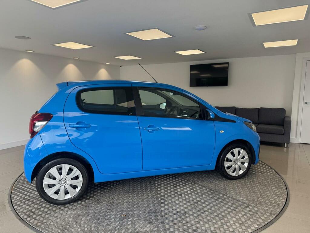 Peugeot 108 1.0 Active White #23