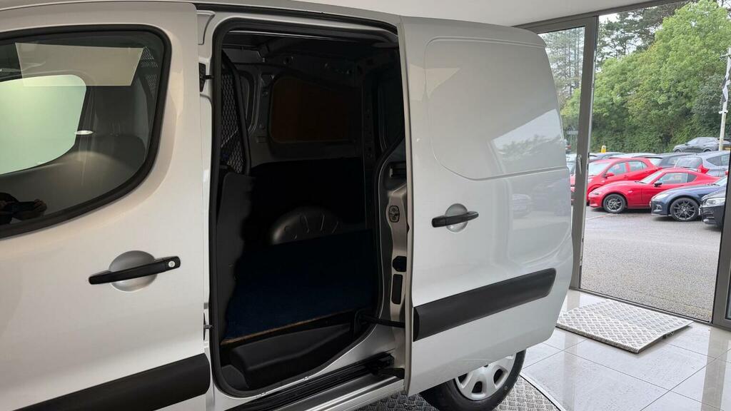 Peugeot Partner Blue Hdi Ss Tepee Active Grey #37