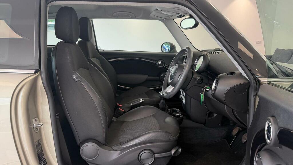 Mini Hatch 1.6 Cooper 118 Bhp Blue #27