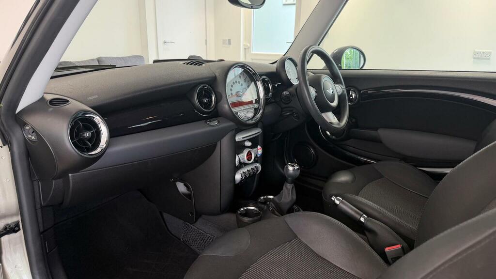 Mini Hatch 1.6 Cooper 118 Bhp Blue #31